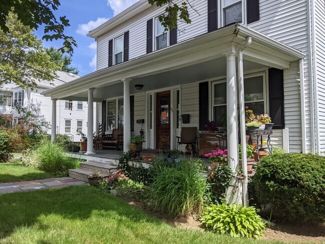 184 White St, Unit 2