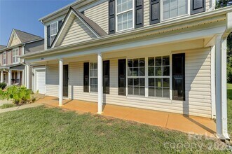 524 Stillgreen Ln in Charlotte, NC - Building Photo - Building Photo