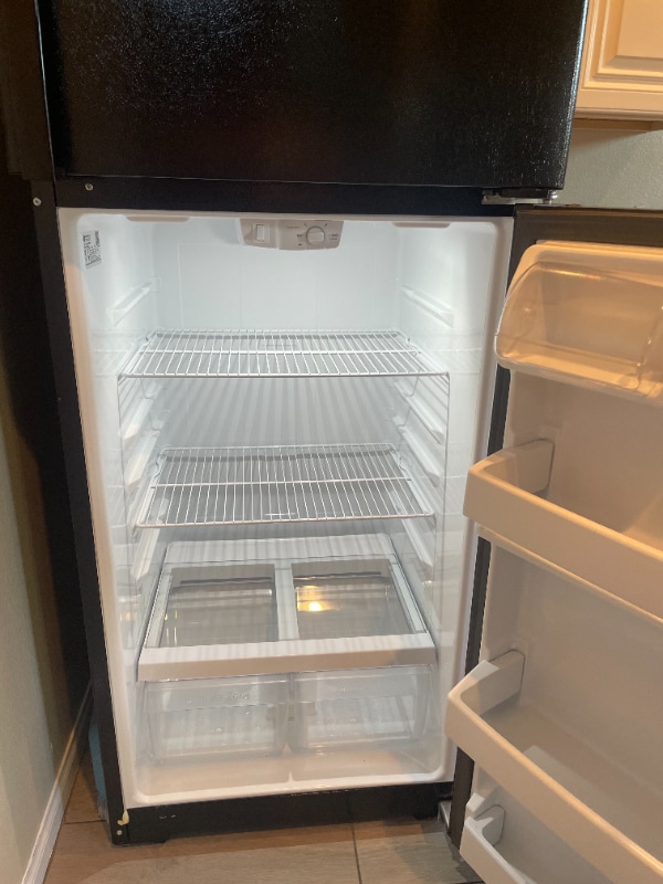 7986 Mango Ave in Fontana, CA - Foto de edificio - Building Photo