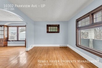 10302 Parkview Ave in Garfield Heights, OH - Building Photo - Building Photo