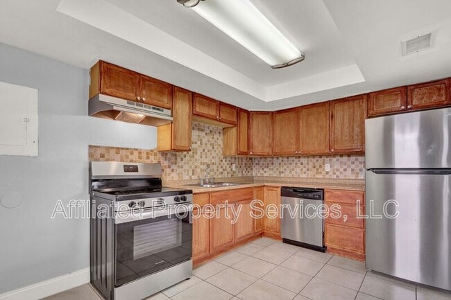 property at 3104-3210 Louisiana Ave