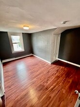 163 Cottage St, Unit 3 in Pawtucket, RI - Building Photo - Building Photo