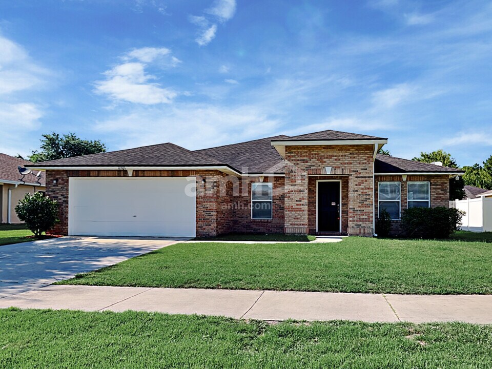 11501 Brian Lakes Dr N in Jacksonville, FL - Building Photo