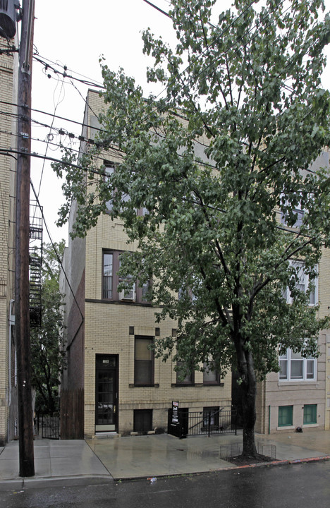 106 Baldwin Ave in Jersey City, NJ - Foto de edificio