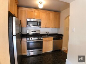 Christopher Street in New York, NY - Foto de edificio - Building Photo