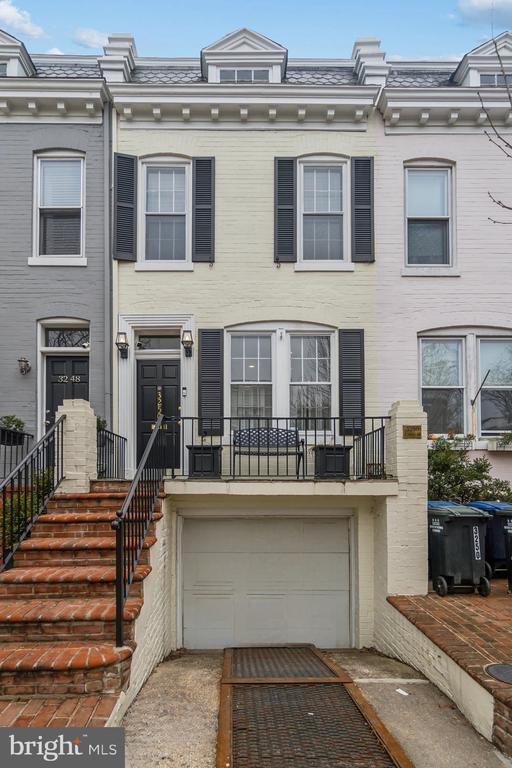 property at 3250 Q St NW