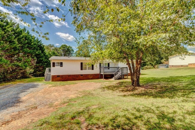 property at 106 7 Hawks Trail