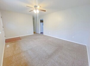 2110 Spain Dr in Manhattan, KS - Building Photo - Building Photo