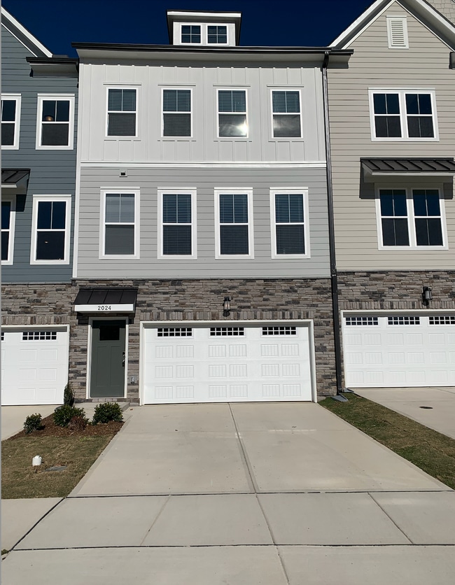 property at 2024 Eva Pearl Dr