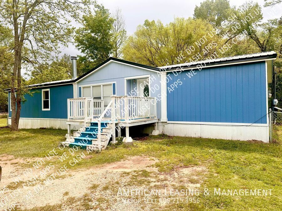 390 Cripple Creek Rd in Lufkin, TX - Building Photo