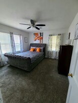 257 Mt Vernon Ave, Unit 257 Mt Vernon Avenue in Portsmouth, VA - Building Photo