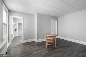 243 Conover St in Burlington, NJ - Building Photo - Building Photo