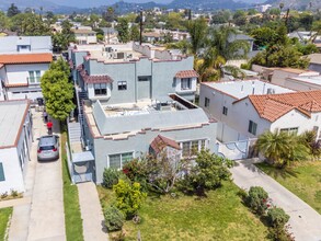 1317 E Acacia Ave in Glendale, CA - Building Photo - Building Photo