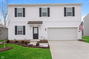 11818 Moorfield Ln in Indianapolis, IN - Building Photo