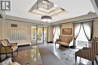 415 Locust St in Burlington, ON - Building Photo - Building Photo