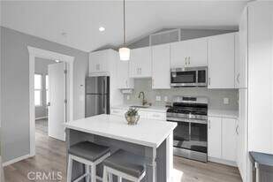 17764 La Entrada Dr in Yorba Linda, CA - Building Photo