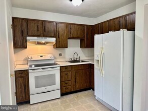 302 Hills Dr in Gettysburg, PA - Building Photo - Building Photo