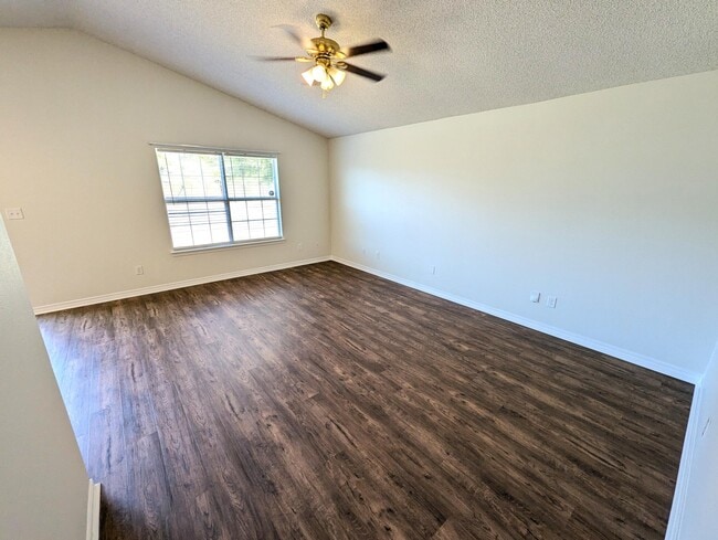 2001 Presidio St in Navarre, FL - Building Photo - Building Photo