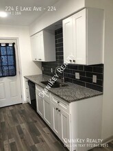 224 E Lake Ave in Sherman, TX - Building Photo - Building Photo