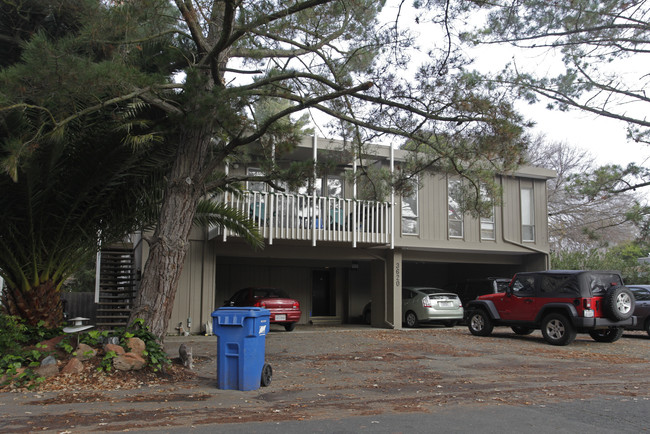 3620 Walnut St in Lafayette, CA - Foto de edificio - Building Photo