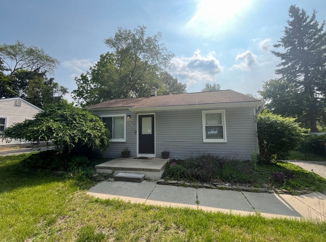 property at 1647 Weymouth St