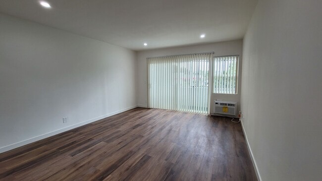 property at 7461 Hazeltine Ave