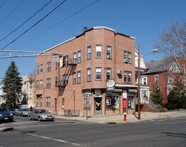 319 Avenue C in Bayonne, NJ - Building Photo