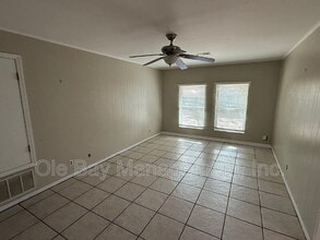 5555 Vanderbilt Dr in Mobile, AL - Building Photo - Building Photo