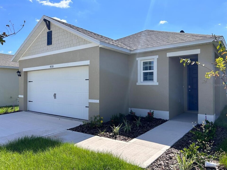 4310 Testana Ln in Winter Haven, FL - Building Photo