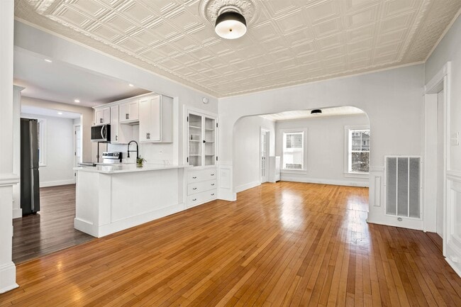 26 Reservoir Ave in Manchester, NH - Building Photo - Building Photo