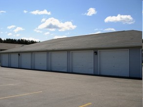 Freedom Village in Tomah, WI - Foto de edificio - Building Photo