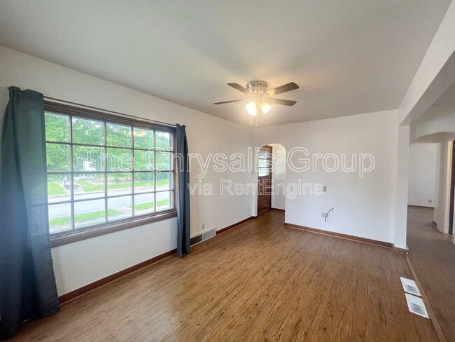 938 Creve Coeur St in La Salle, IL - Building Photo - Building Photo