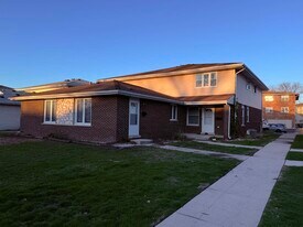 10429 Austin Ave in Oak Lawn, IL - Building Photo