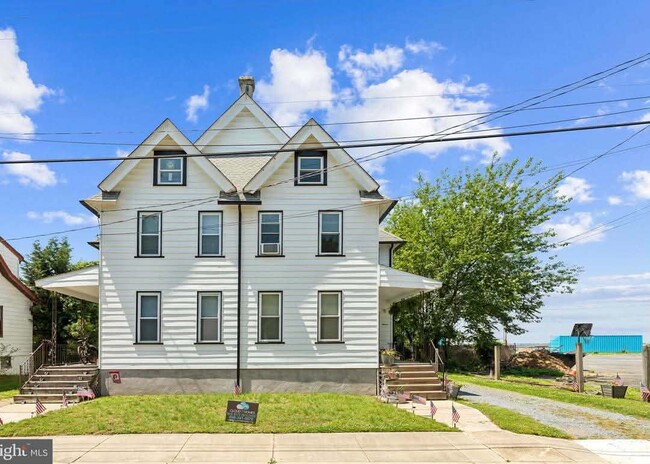 property at 11 Front St