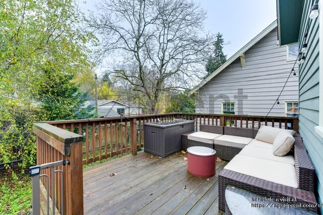 3332 35th Ave S in Seattle, WA - Building Photo - Building Photo