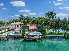 56 S Hibiscus Dr in Miami Beach, FL - Building Photo