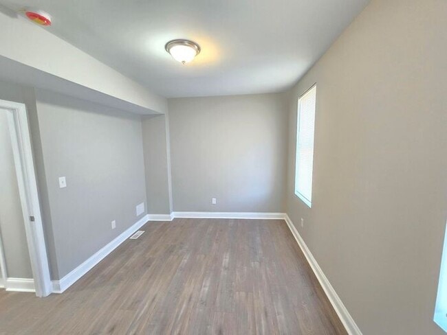 3169 Ravenwood Ave in Baltimore, MD - Building Photo - Building Photo