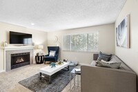 Encore Apartment Homes in Federal Way, WA - Building Photo - Building Photo