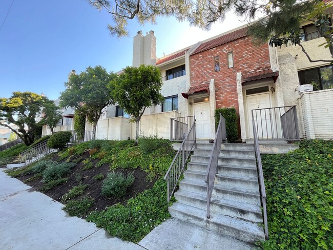 property at 6540 Hayvenhurst Ave