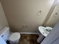 104 Fairwood Ct photo'
