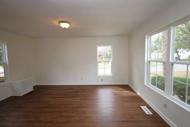 1701 N Lee St in Valdosta, GA - Building Photo - Building Photo