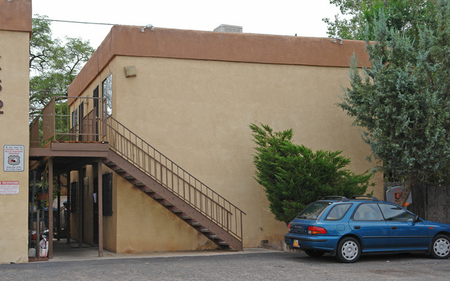 Alvarado Park Apartments in Albuquerque, NM - Building Photo - Building Photo