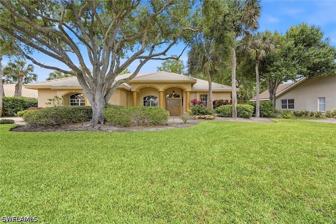 24750 Pennyroyal Dr in Bonita Springs, FL - Building Photo