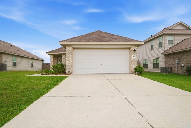 property at 11036 N Lake Mist Ln