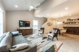 971 Bassett Pl in Dallas, TX - Building Photo - Building Photo