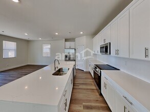 152 Nico Azalea Ln in Henderson, NV - Foto de edificio - Building Photo