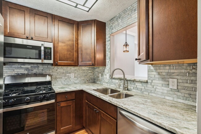 property at 1794 Bennigan Dr