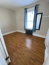 82 Planten Ave, Unit Floor 1 in Prospect Park, NJ - Building Photo - Building Photo