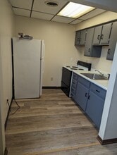 1600 W Railroad St, Unit 2a in Carnegie, PA - Building Photo - Building Photo
