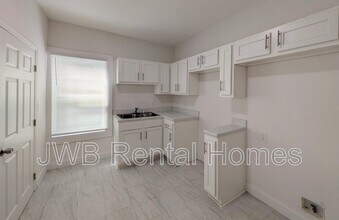 443 Crestwood St in Jacksonville, FL - Building Photo - Building Photo